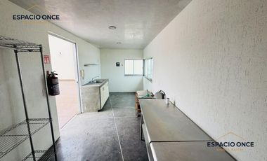 Edificio Comercial en Lomas de Cortes