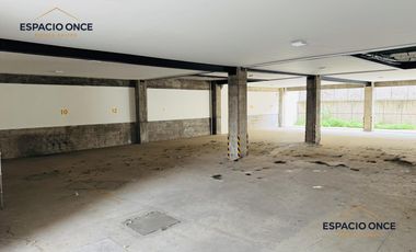 Edificio Comercial en Lomas de Cortes
