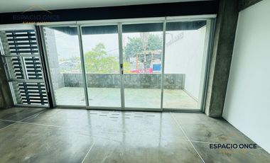 Edificio Comercial en Lomas de Cortes