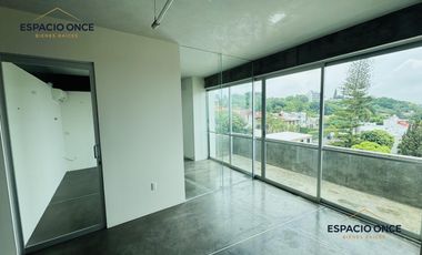 Edificio Comercial en Lomas de Cortes