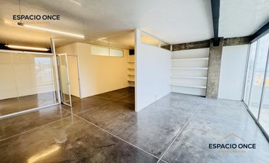 Edificio Comercial en Lomas de Cortes