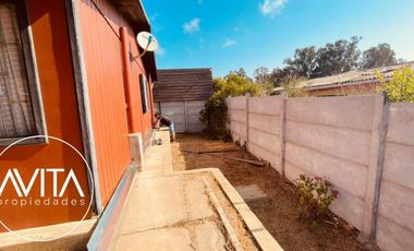 Amplia casa en arriendo por año corrido. El Quisco