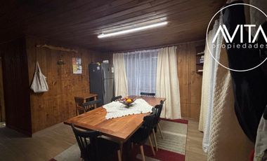 Amplia casa en arriendo por año corrido. El Quisco