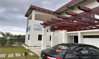 VENTA DE CASA DE MONTAÑA CON PISCINA EN VALLE DE ANTON (6)