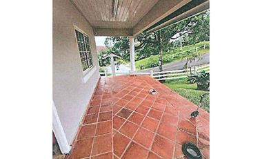 VENTA CASA ALTOS DEL MARIA 7632.86 M2 CON PISCINA CV