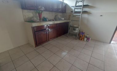 Alquiler de amplio departamento en Lomas de Urdesa