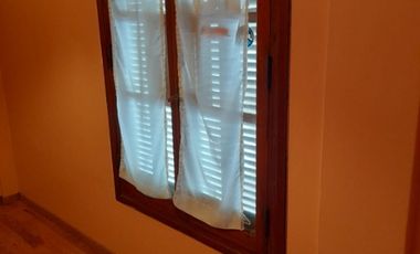 Chalet PH en alquiler en Sarandi Oeste