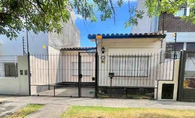 Casa en alquiler en Castelar Norte