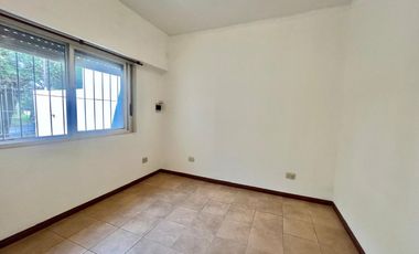 Casa en alquiler en Castelar Norte