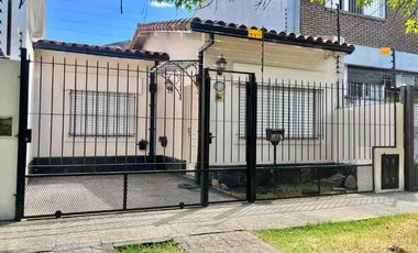 Casa en alquiler en Castelar Norte