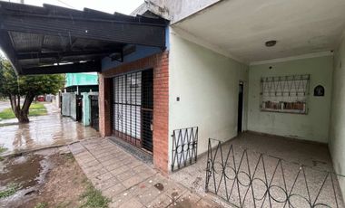 CASA 4 AMBIENTES + LOCAL COMERCIAL EN LIBERTAD