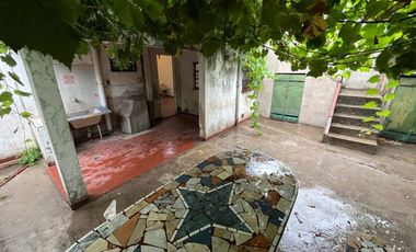 CASA 4 AMBIENTES + LOCAL COMERCIAL EN LIBERTAD