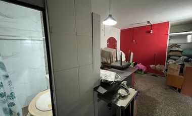 CASA 4 AMBIENTES + LOCAL COMERCIAL EN LIBERTAD