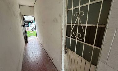 CASA 4 AMBIENTES + LOCAL COMERCIAL EN LIBERTAD