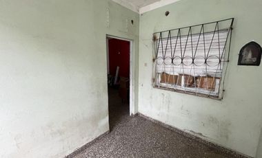 CASA 4 AMBIENTES + LOCAL COMERCIAL EN LIBERTAD