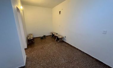 CASA 4 AMBIENTES + LOCAL COMERCIAL EN LIBERTAD