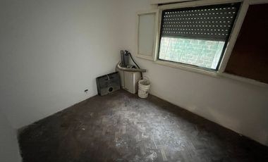 CASA 4 AMBIENTES + LOCAL COMERCIAL EN LIBERTAD