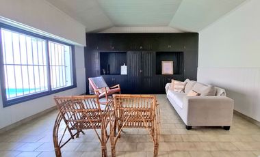 CASA EN VENTA EN PEHUAJÓ CON PILETA