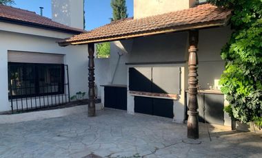 CASA EN VENTA EN PEHUAJÓ CON PILETA