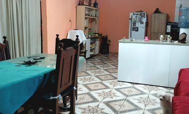 VENTA CASA 3 AMBIENTES GONZALEZ CATAN