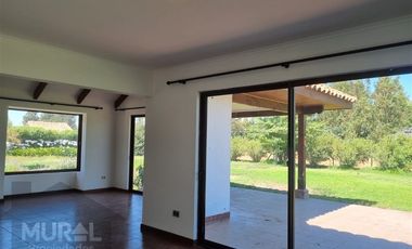 Casa en Arriendo en COLEGIO TREBULCO, CAMINO CARAMPANGUE, AUTOPISTA DEL SOL