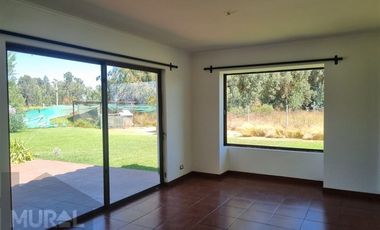 Casa en Arriendo en COLEGIO TREBULCO, CAMINO CARAMPANGUE, AUTOPISTA DEL SOL