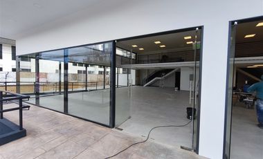 Local Comercial en Arriendo en 1 norte con 5 1/2 oriente