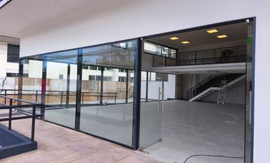 Local Comercial en Arriendo en 1 norte con 5 1/2 oriente