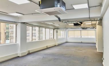 Oficina en Venta en Ideal Datacenter/Cowork Planta LIbre de 327 m2 Centro Cívico Teatinos / Huérfanos Venta Sin Comisión