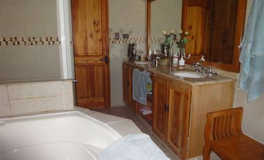 Casa en Arriendo en Camino El Corte - Jaime Guzmán - Isla de Maipo