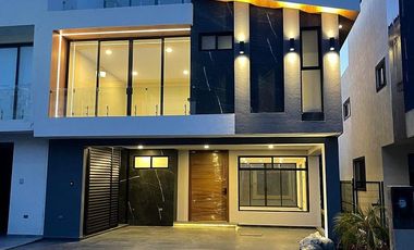CASA EN VENTA FRACCIONAMIENTO MORILLOTLA