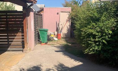 Casa en venta 3D/2B c/ 4 estacionamiento en Villa Galilea