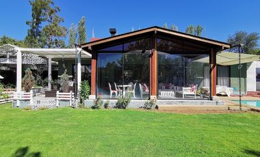 PRECIOSA CASA CON LANCHA Y MUEBLES INCLUIDOS
