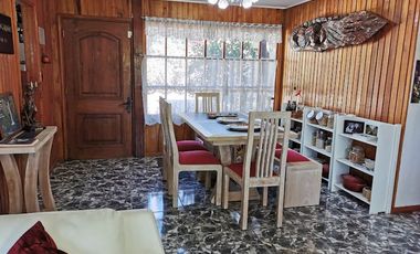 PRECIOSA CASA CON LANCHA Y MUEBLES INCLUIDOS