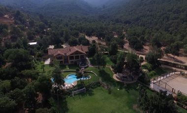 A SOLO 1 HORA DE SANTIAGO ESPECTACULAR CASA CAMPO