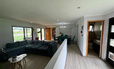 Parcela en Arriendo en PARCELA LORENA PUENTE HIJUELA 2 A PARCELA 35 EL MANZANO