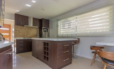 ARRIENDO CASA REQUINOA 4 DORMITORIOS