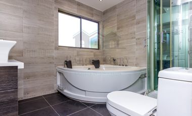 ARRIENDO CASA REQUINOA 4 DORMITORIOS