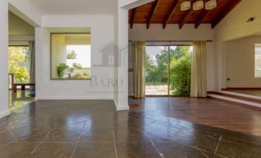 ARRIENDO CASA REQUINOA 4 DORMITORIOS