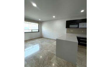 Casa sexta de lomas verdes