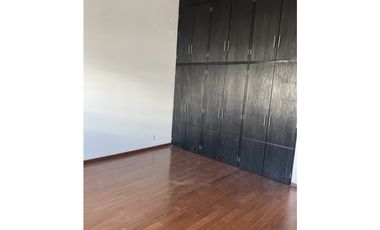 Casa sexta de lomas verdes