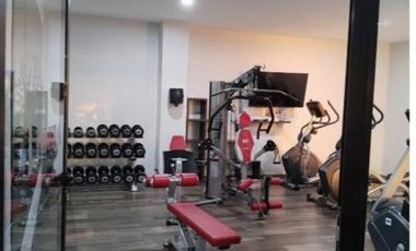 Casa amueblada con roof garden y amenidades en venta o renta en Residencial Ibiza, Metepec.