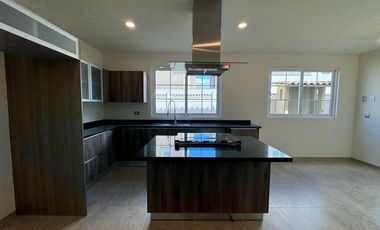 Casa nueva renta Metepec en Residencial Portofino modelo Alessandra