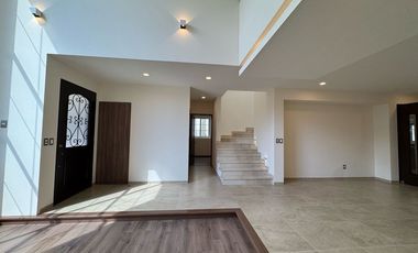 Casa nueva renta Metepec en Residencial Portofino modelo Alessandra