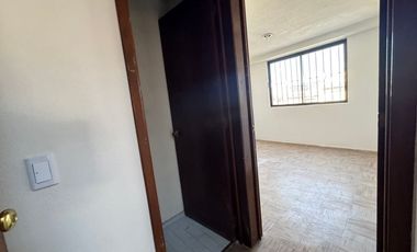 Oficinas en RENTA Santiago Tianguistenco CENTRO, Estado de México. Excelente ubicación y distribución.