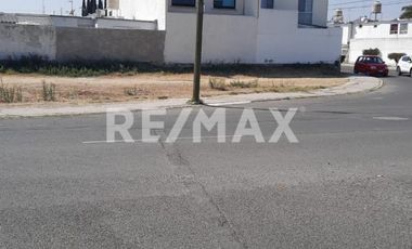 Renta Terreno Comercial Pirámides - (3)