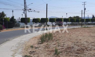 Renta Terreno Comercial Pirámides - (3)