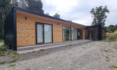 Casa en Arriendo en Condominio Los Riscos