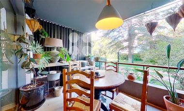 Departamento en Venta en Clásico y Remodelado en Vitacura
