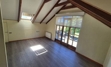 Casa en Arriendo en Av. Octavio Jara Wolf